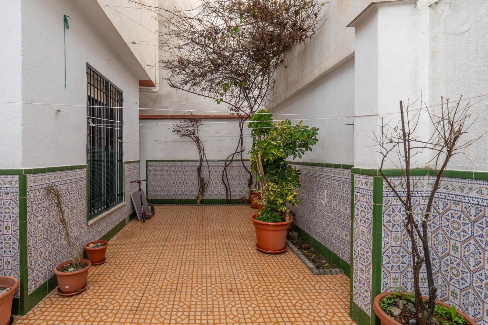 4 makuuhuone Rivitalo myytävänä paikassa Santa Fe mukana 
autotalli - 220 000 € (Ref: 9582922)