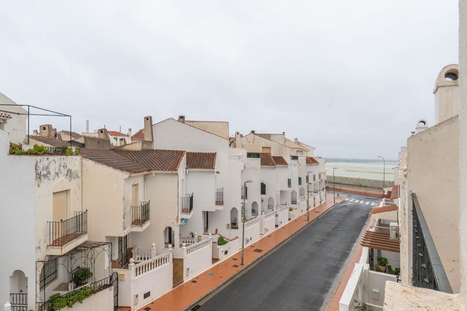 Adosado de 4 habitaciones en Carchuna en venta con piscina garaje - 219.000 € (Ref: 9586476)