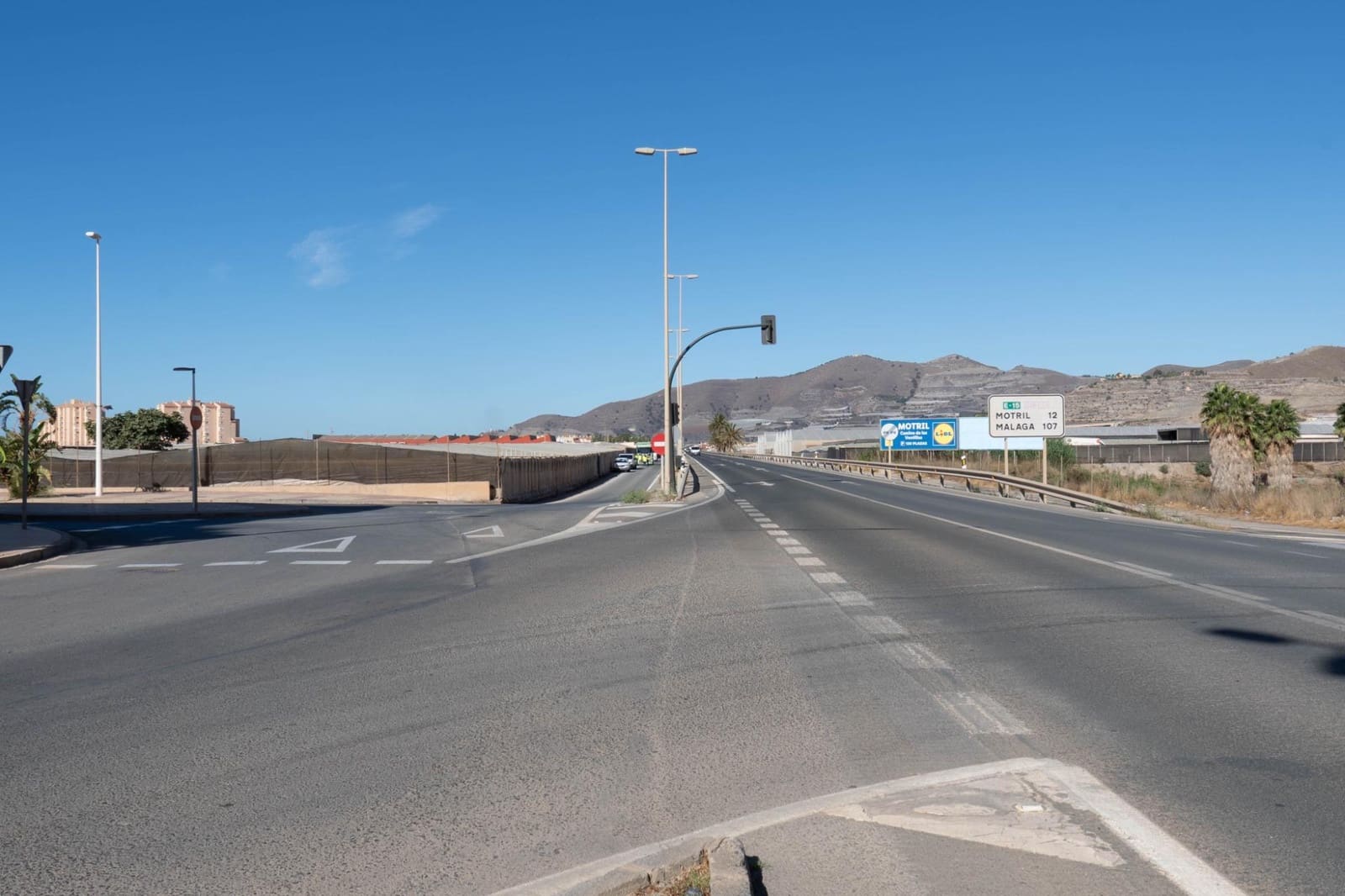 Adosado de 4 habitaciones en Carchuna en venta con piscina garaje - 219.000 € (Ref: 9586476)