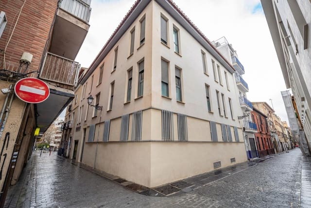 4 soverom Leilighet til salgs i Centro, Granada by med garasje - € 368 000 (Ref: 9596097)