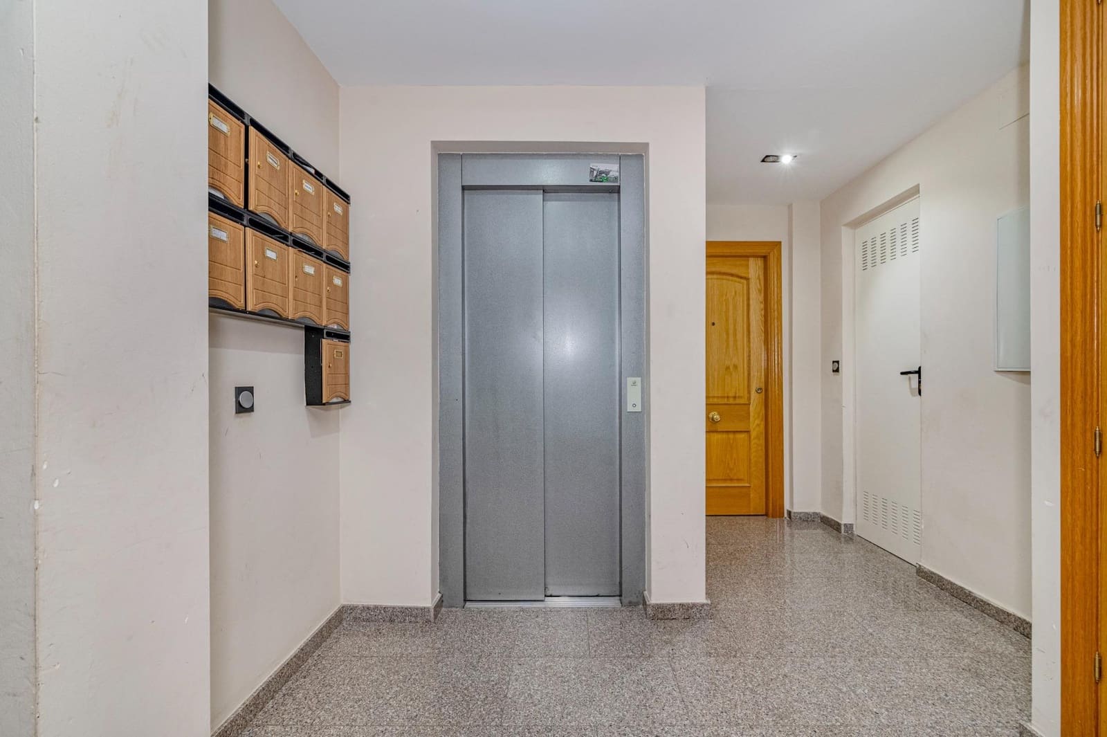 2 bedroom Apartment for sale in Padul - € 125,000 (Ref: 9599505)