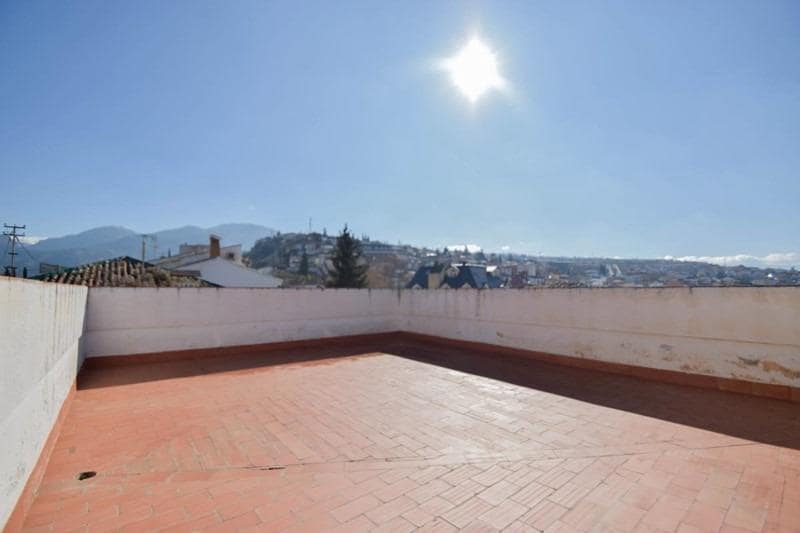 6 soveværelse Villa til salg i Monachil med swimmingpool garage - € 340.000 (Ref: 9599506)