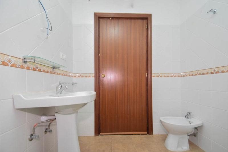 6 soveværelse Villa til salg i Monachil med swimmingpool garage - € 340.000 (Ref: 9599506)