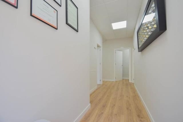 2 sypialnia Komercyjne na sprzedaż w Zaidin, Miasto Grenada - 135 000 € (Ref: 9604950)