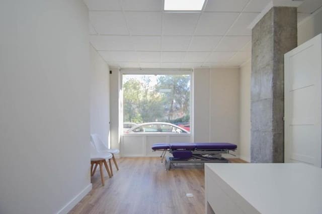 2 sypialnia Komercyjne na sprzedaż w Zaidin, Miasto Grenada - 135 000 € (Ref: 9604950)