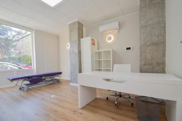 2 sypialnia Komercyjne na sprzedaż w Zaidin, Miasto Grenada - 135 000 € (Ref: 9604950)