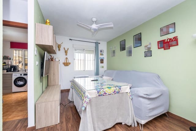 3 slaapkamer Rijtjeshuis te koop in Atarfe met garage - € 144.900 (Ref: 9604951)