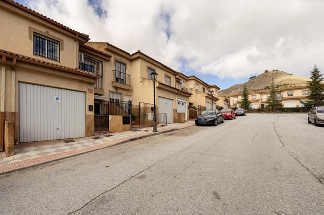 3 slaapkamer Rijtjeshuis te koop in Atarfe met garage - € 144.900 (Ref: 9604951)