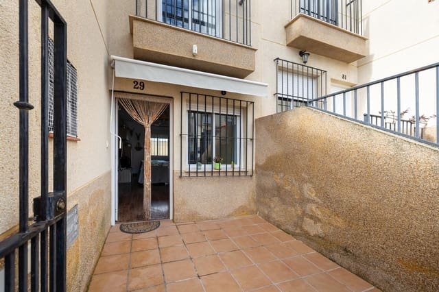 3 slaapkamer Rijtjeshuis te koop in Atarfe met garage - € 144.900 (Ref: 9604951)