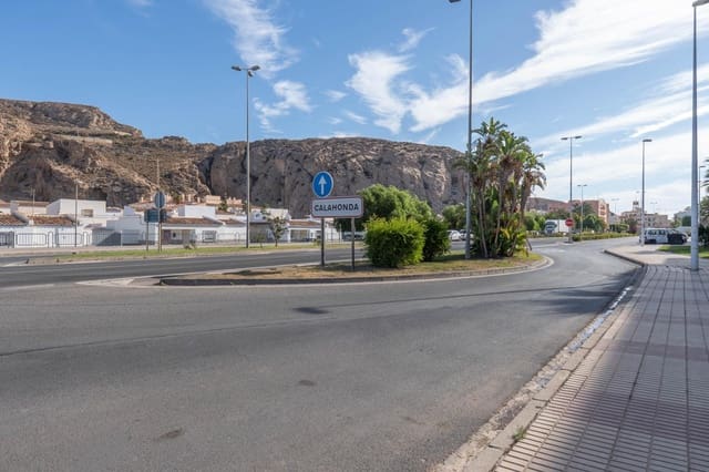 2 soveværelse Lejlighed til salg i Calahonda, Motril med garage - € 175.000 (Ref: 9604953)