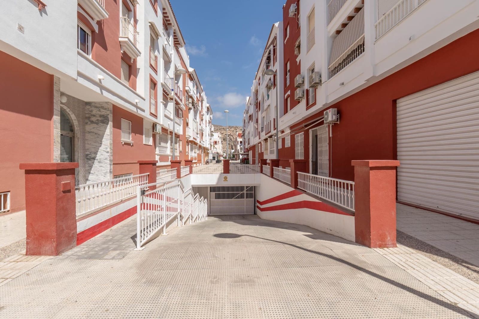 2 sovrum Lägenhet till salu i Calahonda med garage - 175 000 € (Ref: 9604953)