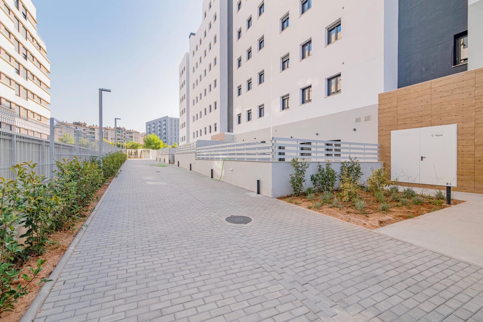 4 sypialnia Mieszkanie na sprzedaż w Miasto Grenada z basenem garażem - 395 000 € (Ref: 9611512)