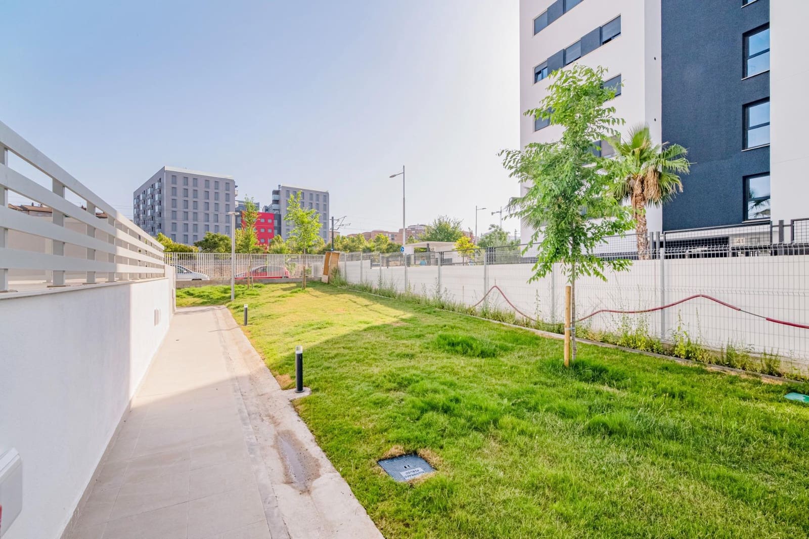 4 sypialnia Mieszkanie na sprzedaż w Miasto Grenada z basenem garażem - 395 000 € (Ref: 9611512)