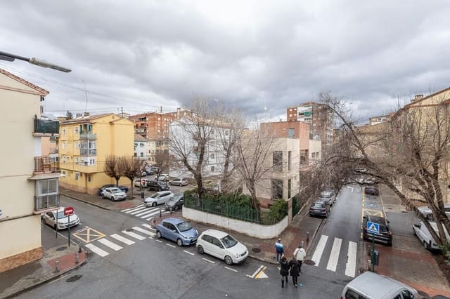 3 bedroom Flat for sale in Zaidin, Granada city - € 154,900 (Ref: 9611513)