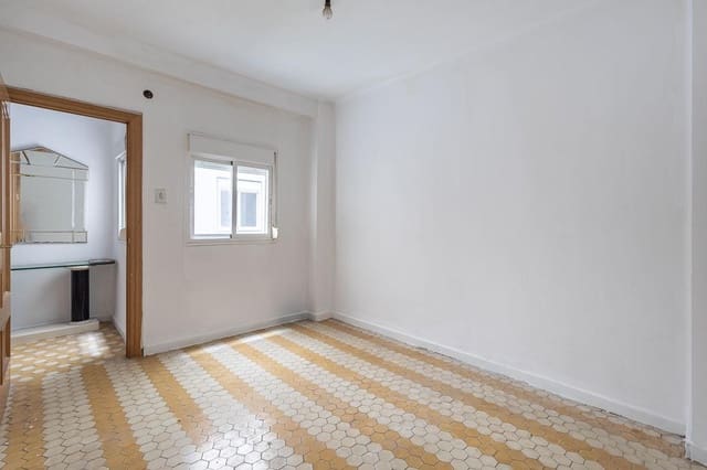 3 bedroom Flat for sale in Zaidin, Granada city - € 154,900 (Ref: 9611513)