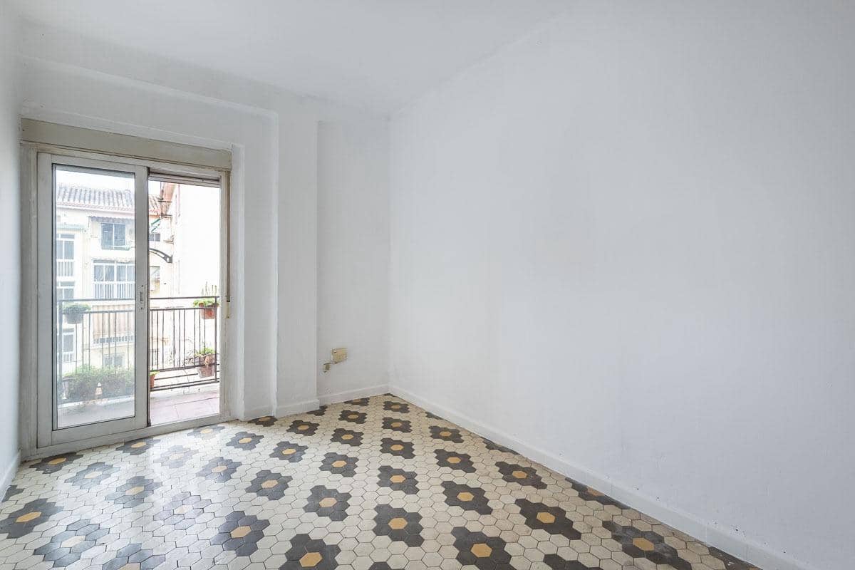 3 bedroom Flat for sale in Granada city - € 154,900 (Ref: 9611513)