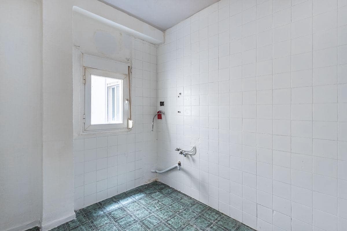 3 bedroom Flat for sale in Granada city - € 154,900 (Ref: 9611513)