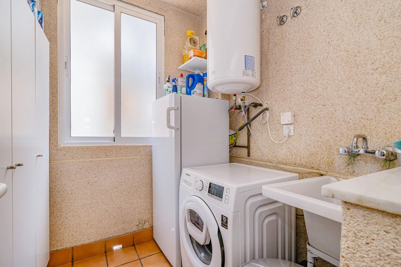 2 soverom Leilighet til salgs i Atarfe med garasje - € 145 000 (Ref: 9615443)