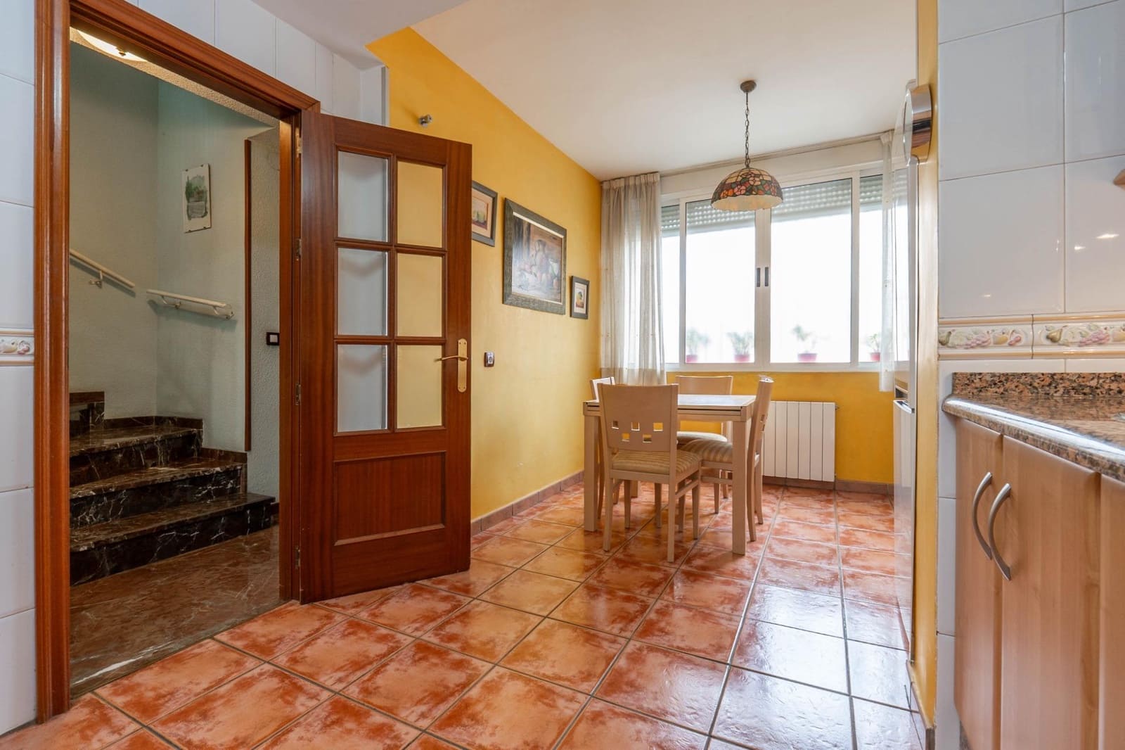 Adosado de 3 habitaciones en Granada ciudad en venta con piscina garaje - 282.000 € (Ref: 9625540)