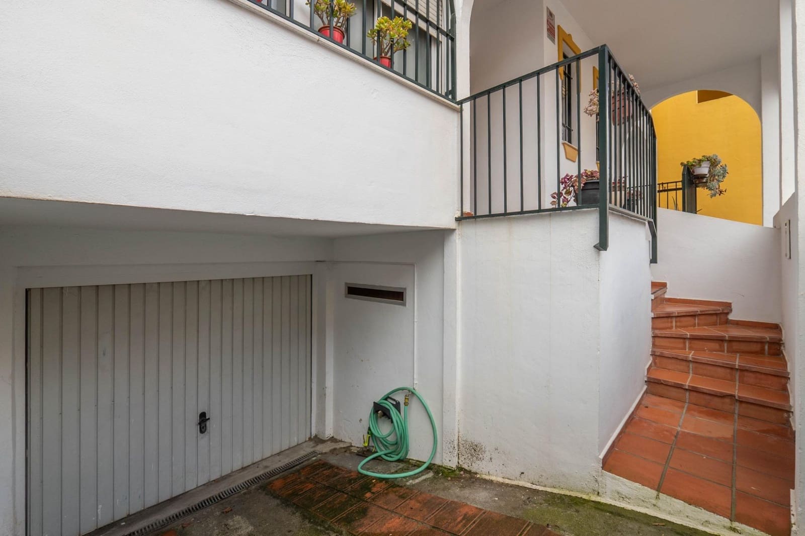 Adosado de 3 habitaciones en Granada ciudad en venta con piscina garaje - 282.000 € (Ref: 9625540)