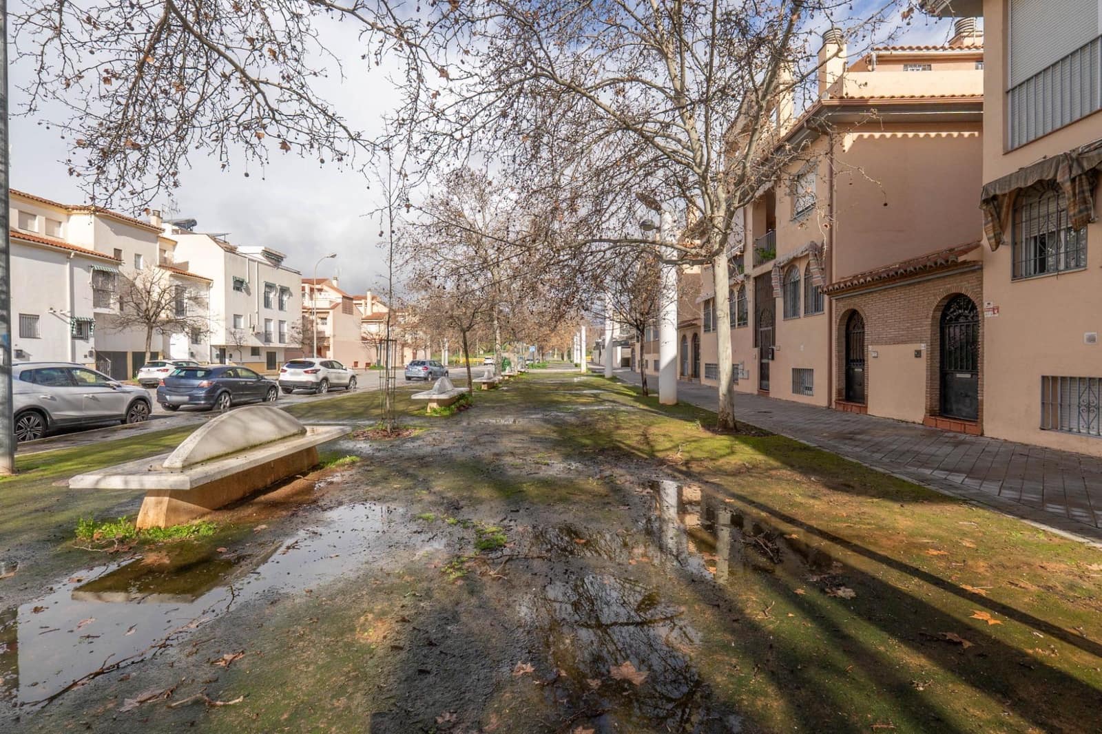 Adosado de 3 habitaciones en Granada ciudad en venta con piscina garaje - 282.000 € (Ref: 9625540)