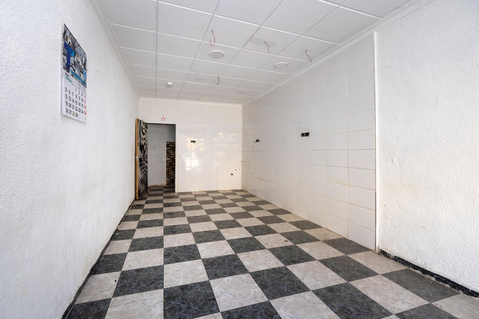 Yritys myytävänä paikassa Maracena - 280 000 € (Ref: 9625542)