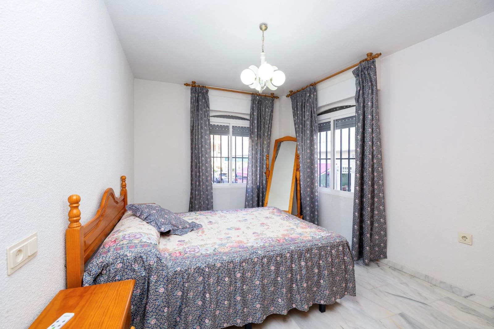 3 bedroom Flat for sale in Castell de Ferro - € 170,000 (Ref: 9625544)