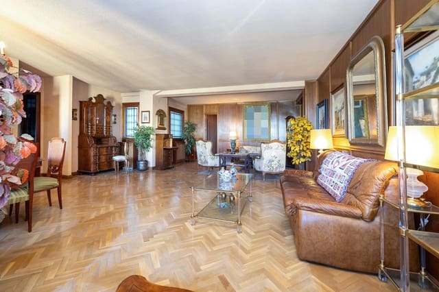 Piso de 2 habitaciones en Centro, Granada ciudad en venta - 310.000 € (Ref: 9625545)