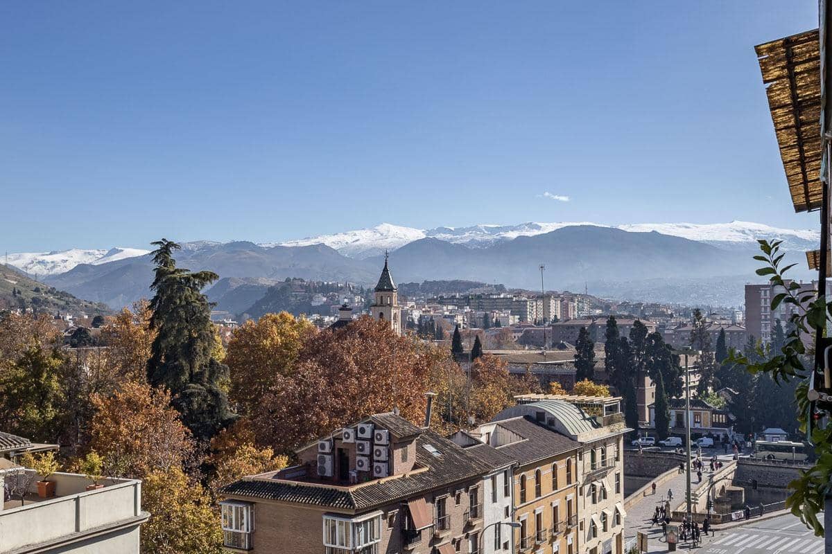 Piso de 3 habitaciones en Granada ciudad en venta - 420.000 € (Ref: 9625547)