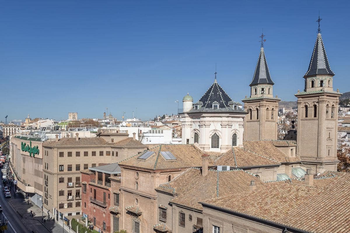 Piso de 3 habitaciones en Granada ciudad en venta - 420.000 € (Ref: 9625547)