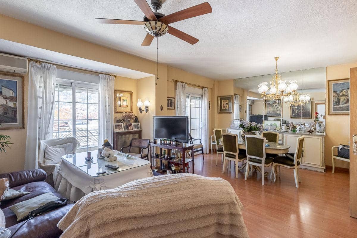 Piso de 3 habitaciones en Granada ciudad en venta - 420.000 € (Ref: 9625547)