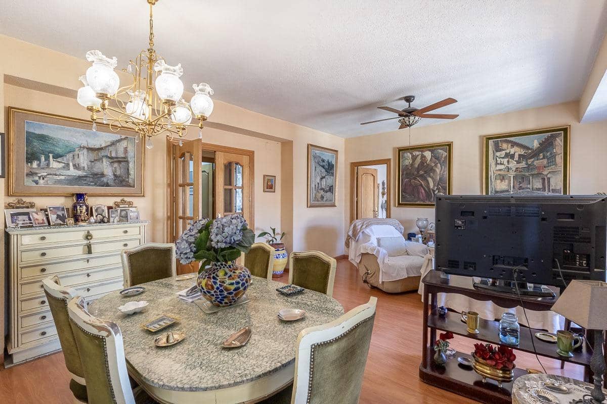 Piso de 3 habitaciones en Granada ciudad en venta - 420.000 € (Ref: 9625547)