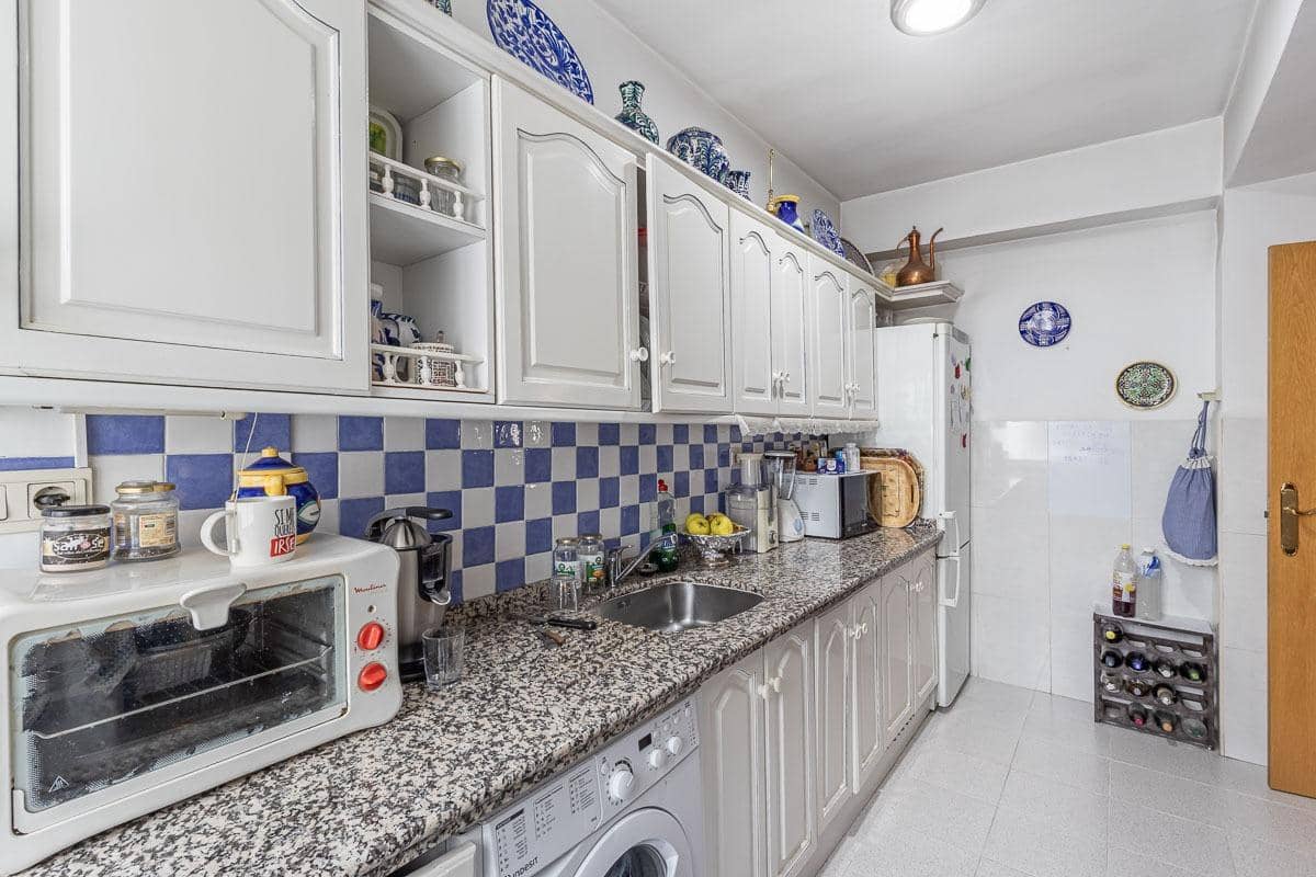 Piso de 3 habitaciones en Granada ciudad en venta - 420.000 € (Ref: 9625547)