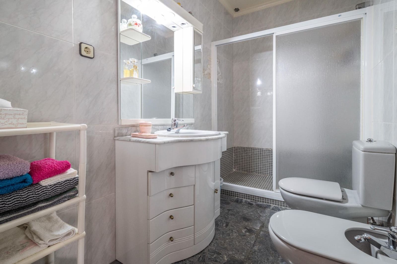 8 soveværelse Byhus til salg i Salobrena - € 235.000 (Ref: 9625548)