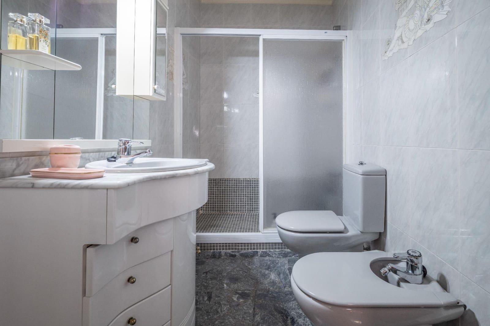 8 soveværelse Byhus til salg i Salobrena - € 235.000 (Ref: 9625548)