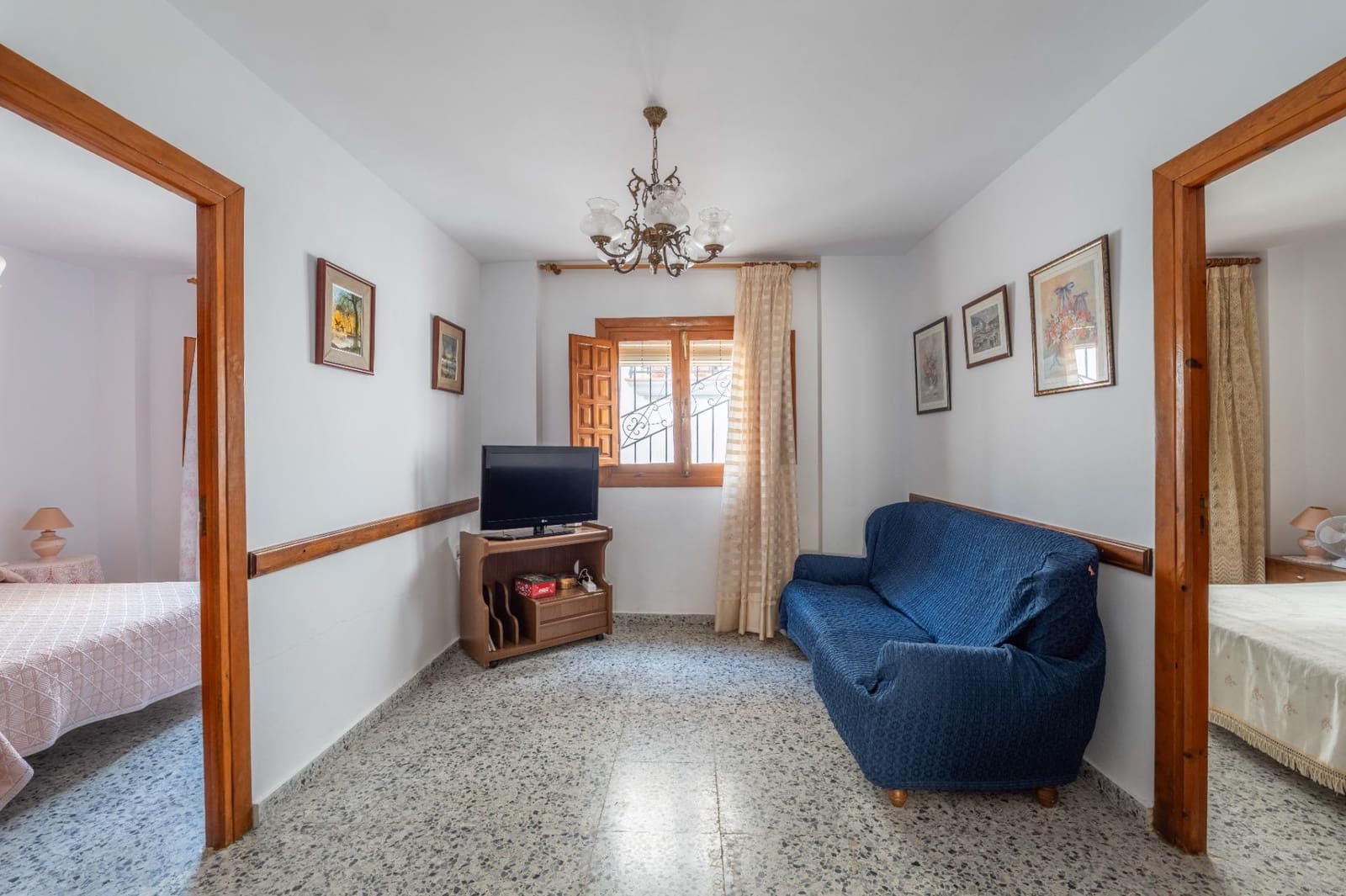 8 soveværelse Byhus til salg i Salobrena - € 235.000 (Ref: 9625548)