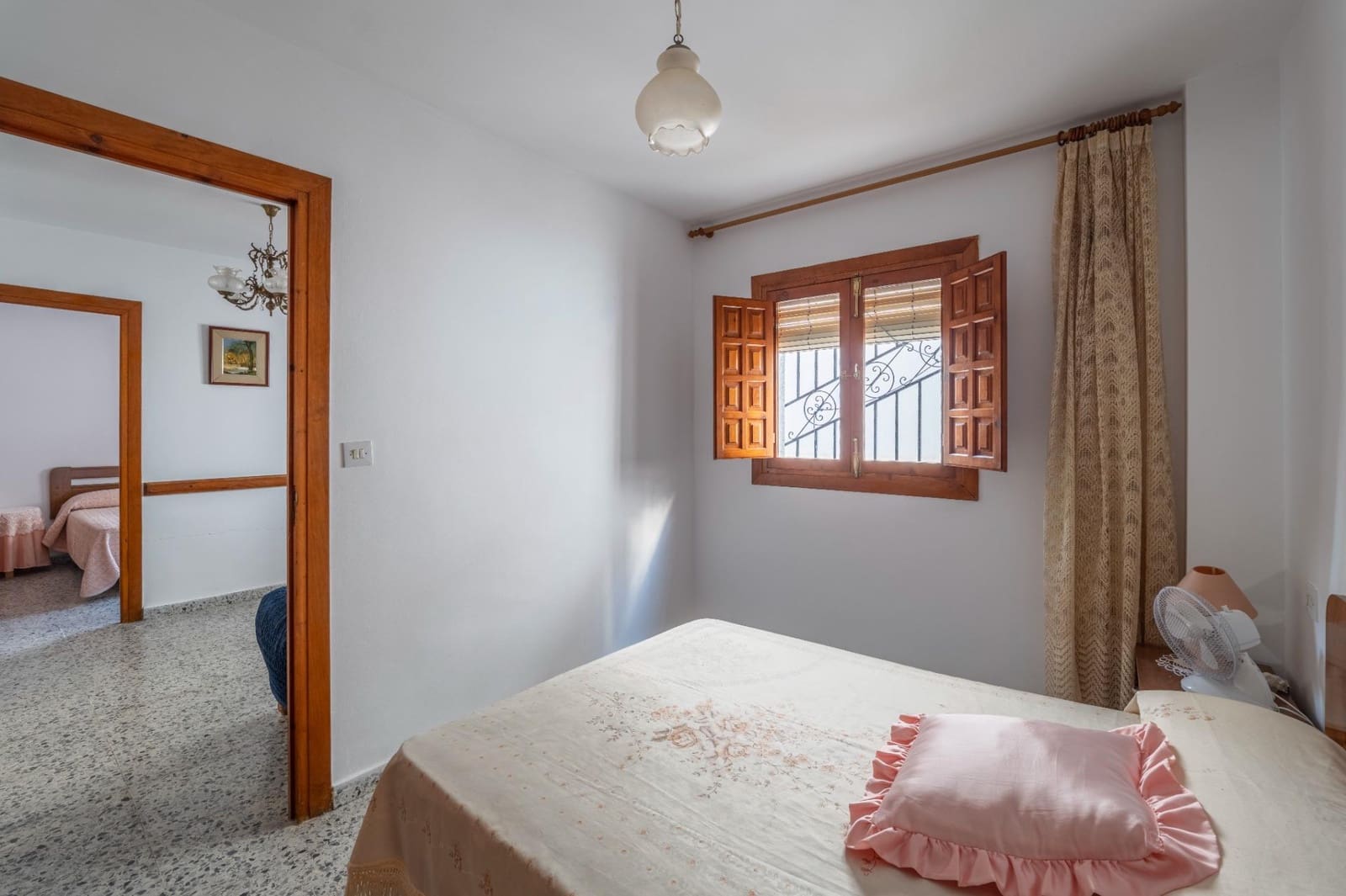 8 soveværelse Byhus til salg i Salobrena - € 235.000 (Ref: 9625548)