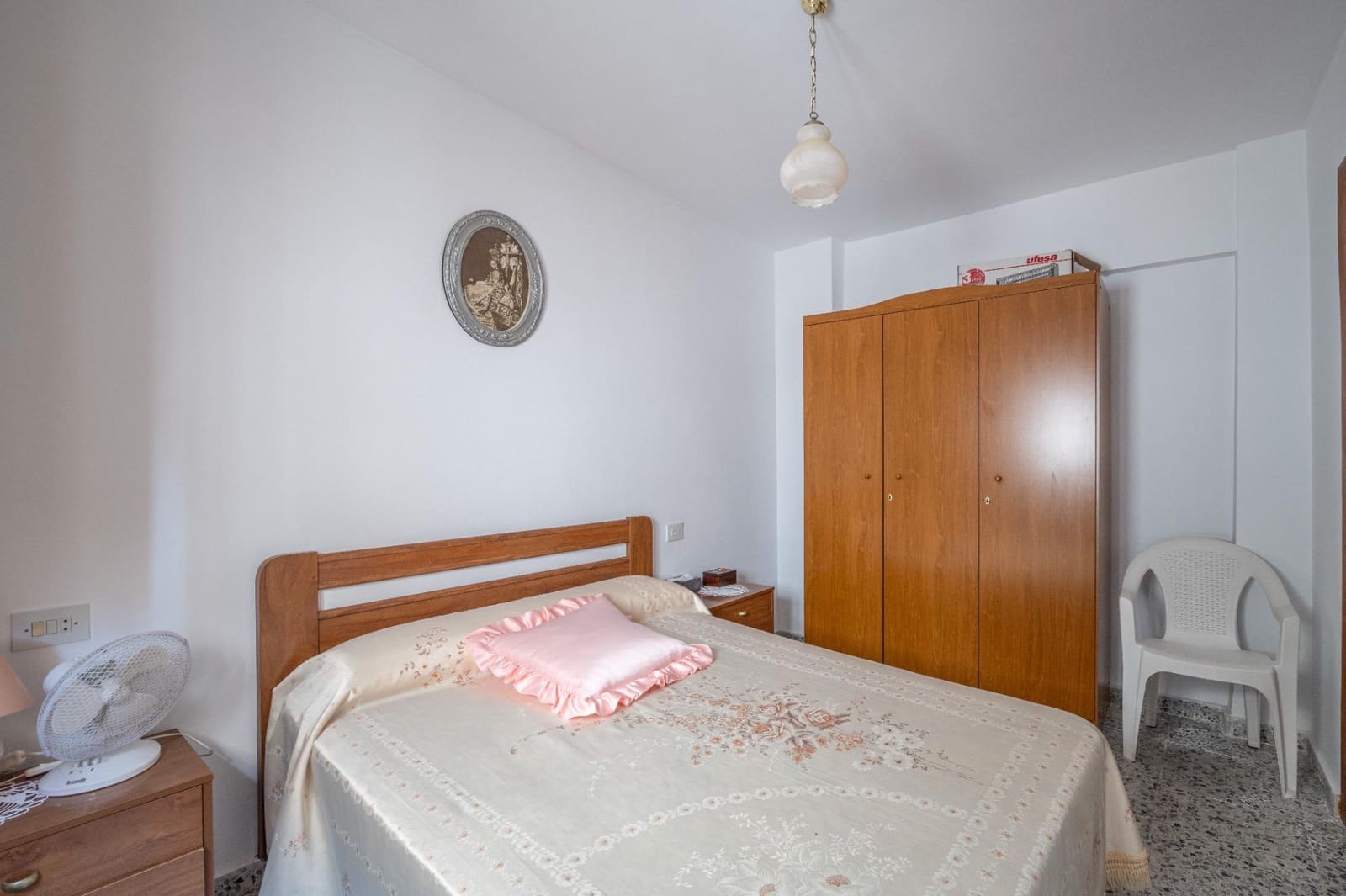 8 soveværelse Byhus til salg i Salobrena - € 235.000 (Ref: 9625548)