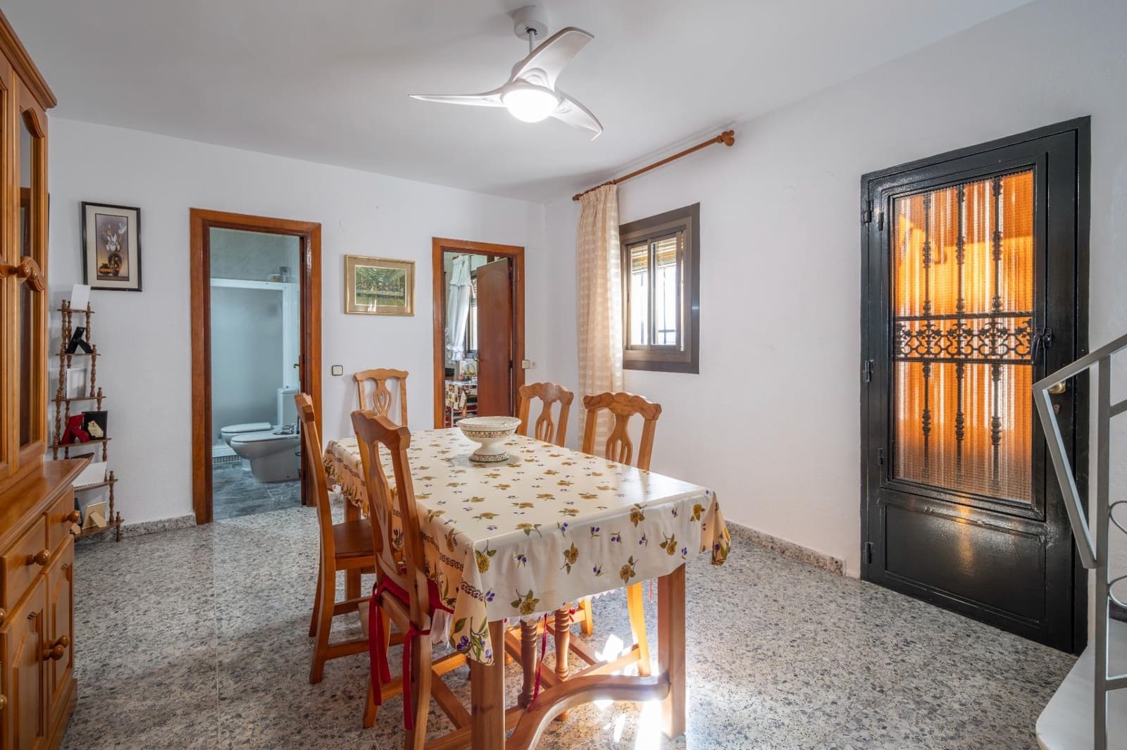 8 soveværelse Byhus til salg i Salobrena - € 235.000 (Ref: 9625548)