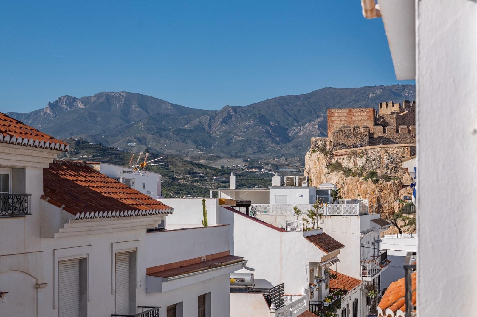 8 soveværelse Byhus til salg i Salobrena - € 235.000 (Ref: 9625548)