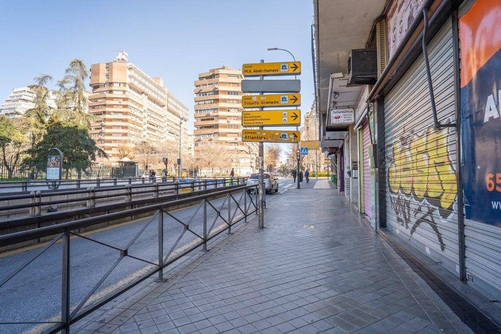 Ático de 4 habitaciones en Granada ciudad en venta - 439.000 € (Ref: 9627469)