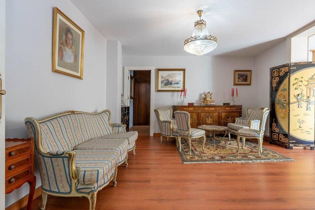 4 bedroom Penthouse for sale in Granada city - € 439,000 (Ref: 9627469)