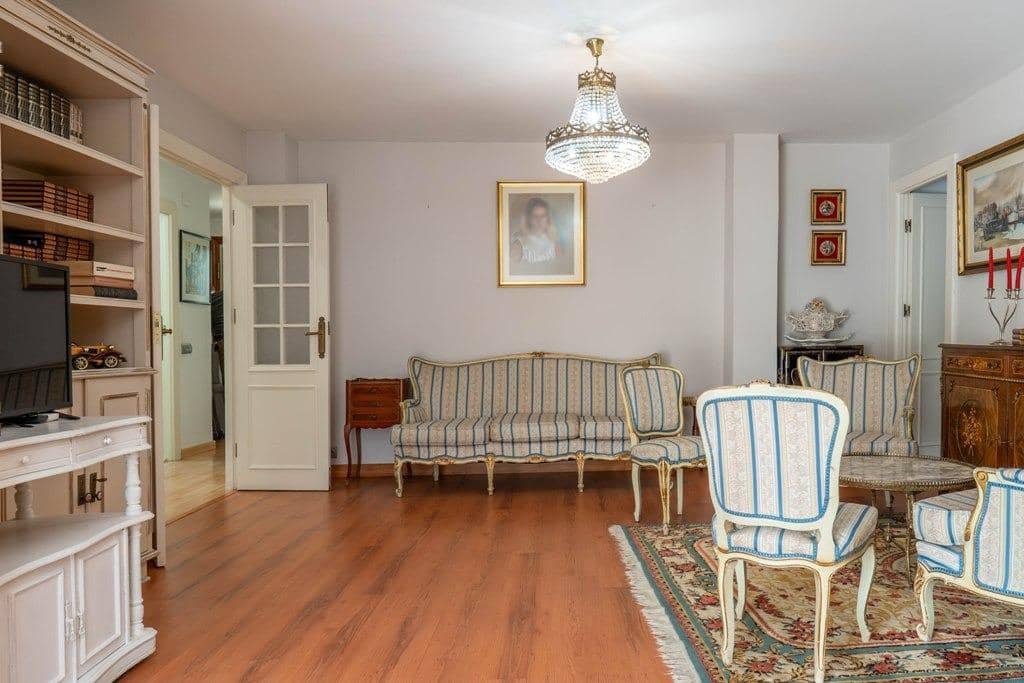 4 bedroom Penthouse for sale in Granada city - € 439,000 (Ref: 9627469)