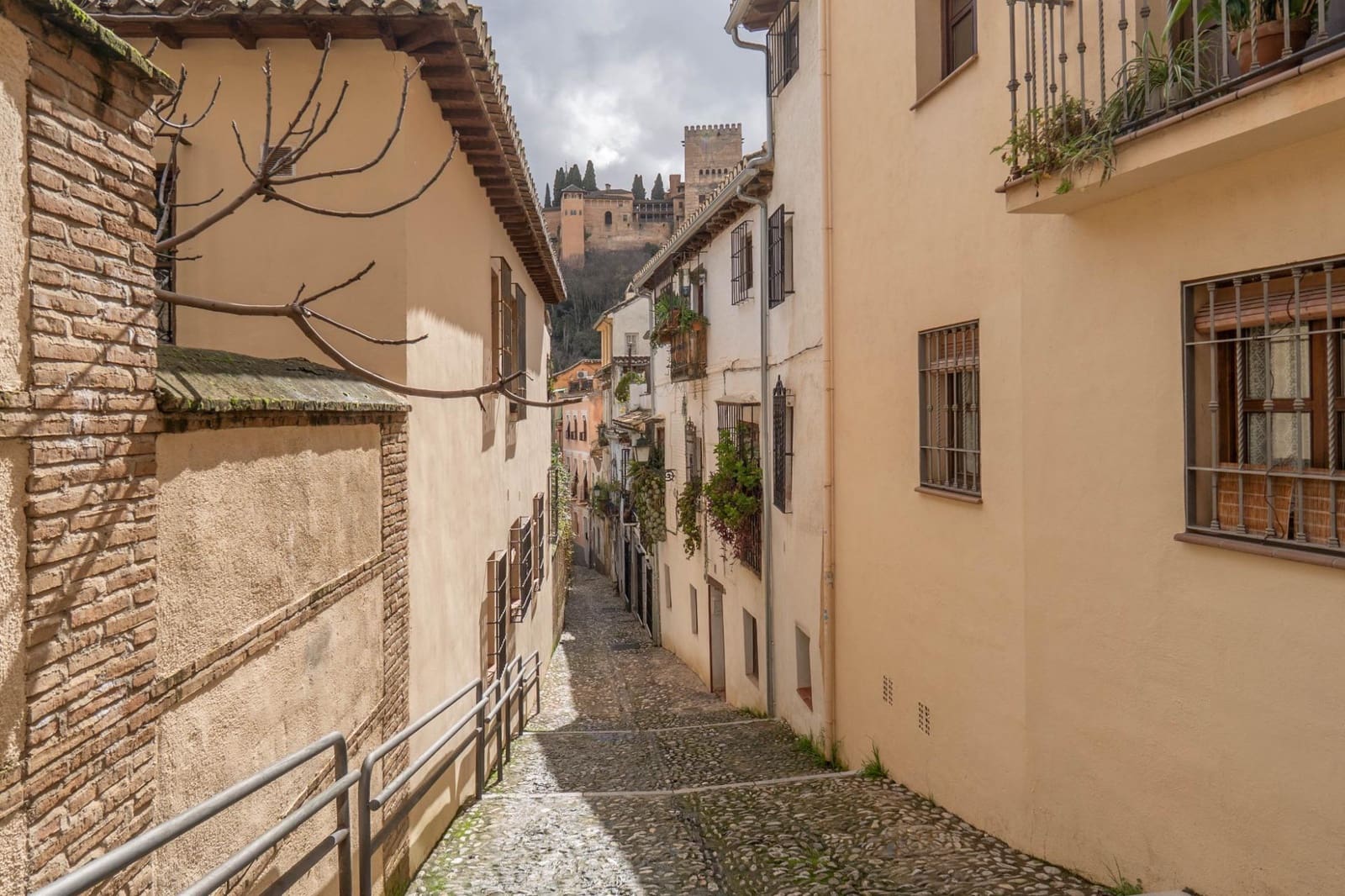 2 slaapkamer Rijtjeshuis te koop in Granada stad - € 210.000 (Ref: 9627470)