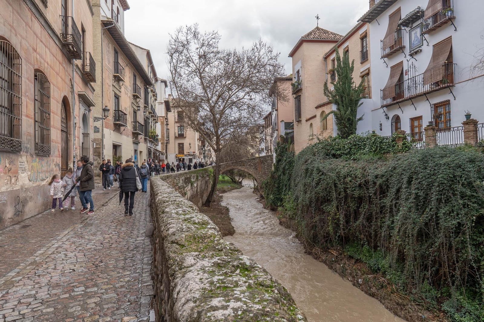 2 slaapkamer Rijtjeshuis te koop in Granada stad - € 210.000 (Ref: 9627470)