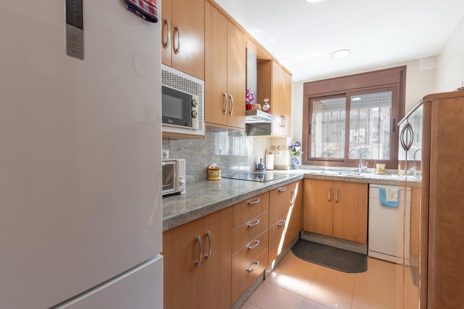 2 camera da letto Appartamento in vendita in La Zubia con piscina - 160.000 € (Rif: 9627472)