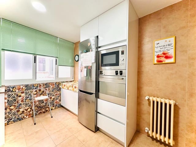 3 soverom Leilighet til salgs i Centro, Granada by med garasje - € 395 000 (Ref: 9634225)