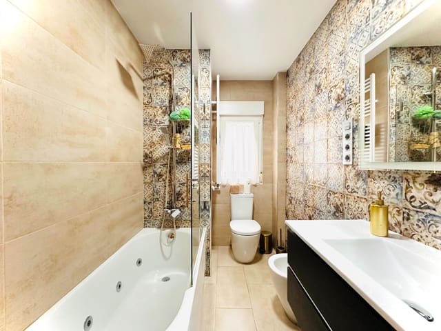 3 soverom Leilighet til salgs i Centro, Granada by med garasje - € 395 000 (Ref: 9634225)