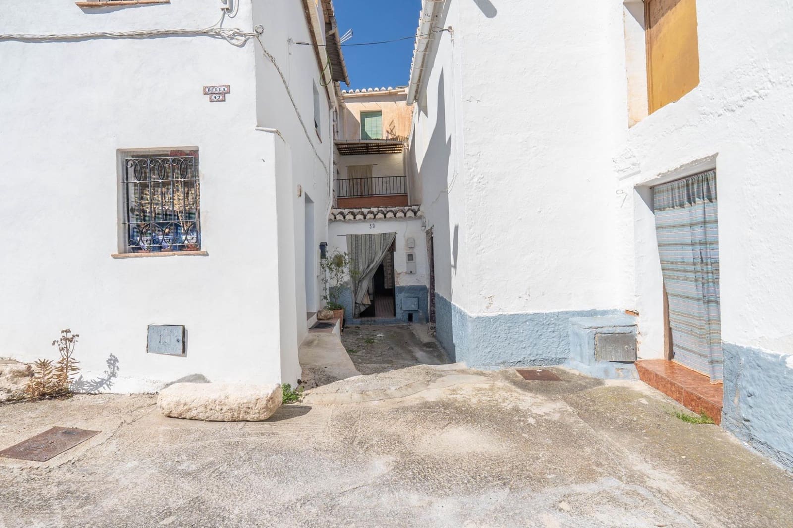 5 soverom Finca/Herregård til salgs i Albunuelas - € 82 000 (Ref: 9634230)