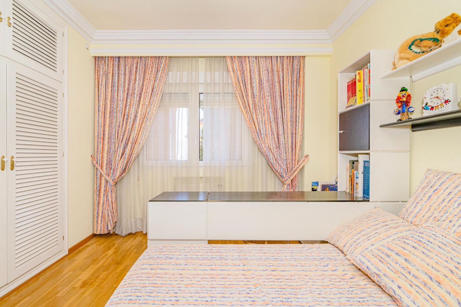 Chalet de 6 habitaciones en Gójar en venta con garaje - 480.000 € (Ref: 9644992)